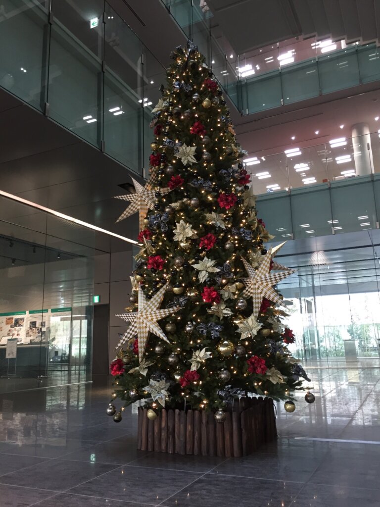 神奈川県・横浜市・湘南地域でクリスマスツリーのレンタルはダスキンにおまかせください
